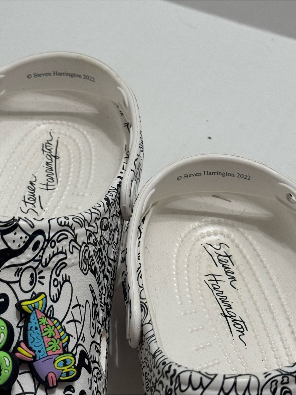 Crocs × Steven Harrington Collab Classic Clog White Black M9 W11 - Picture 3 of 5